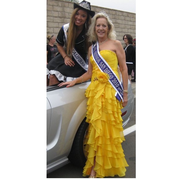 Elegant Yellow Ruffled Prom Dress - Picture 2 of 12
